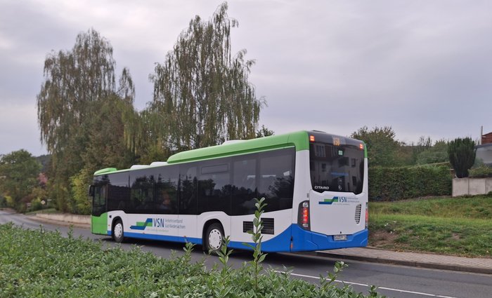 Linienbus in Klein Lengden